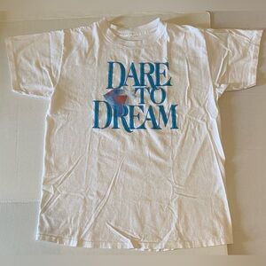 Vintage 90’s shirt can’t send offers on a $5! Top